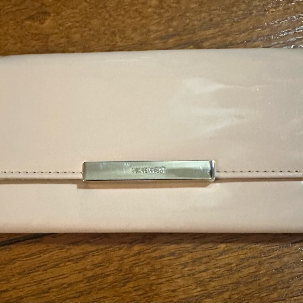 Nine West Logo Pink Blush & Silver Wallet. Patent Leather Trifold snap closure.